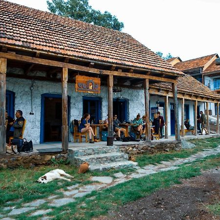Hotel Arevi Gosh Ngoại thất bức ảnh