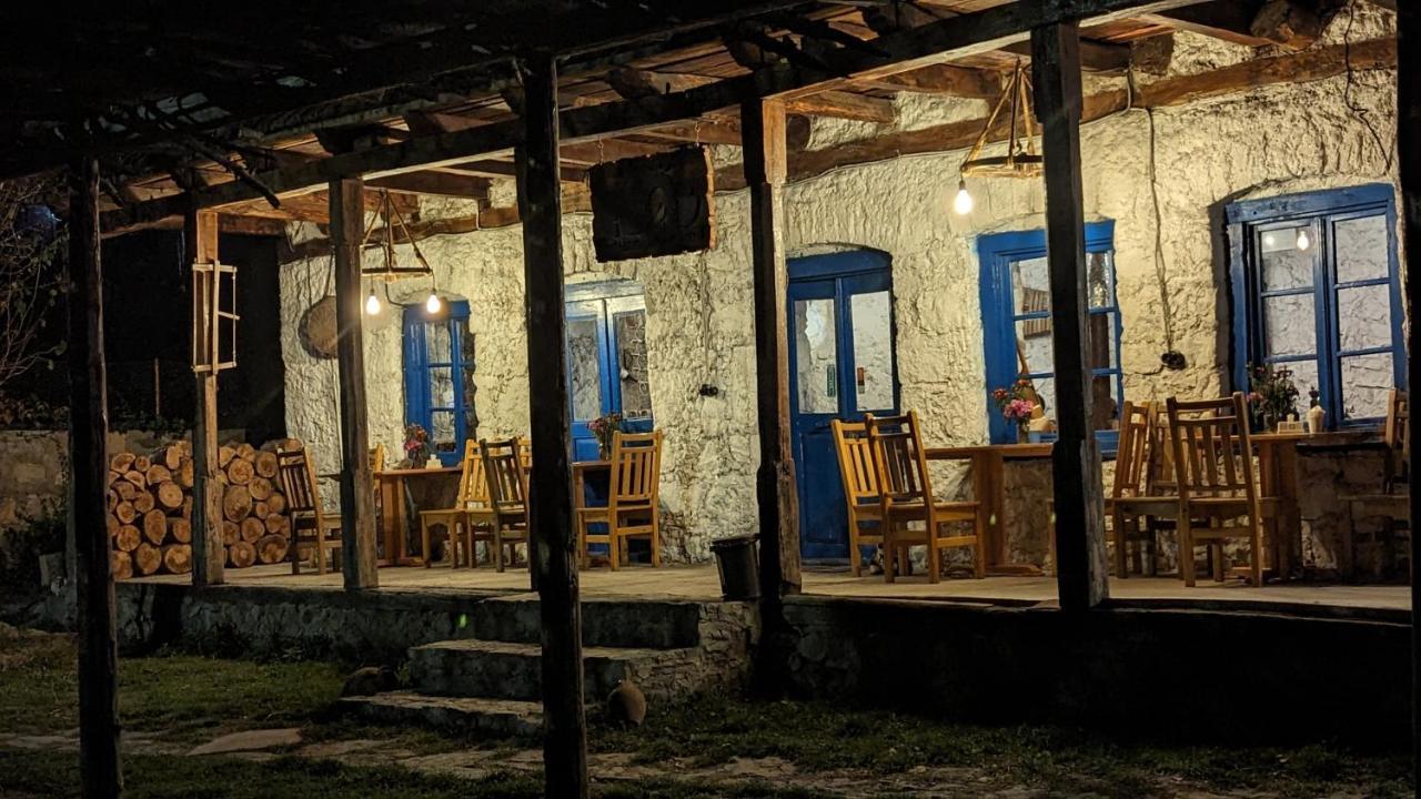 Hotel Arevi Gosh Ngoại thất bức ảnh