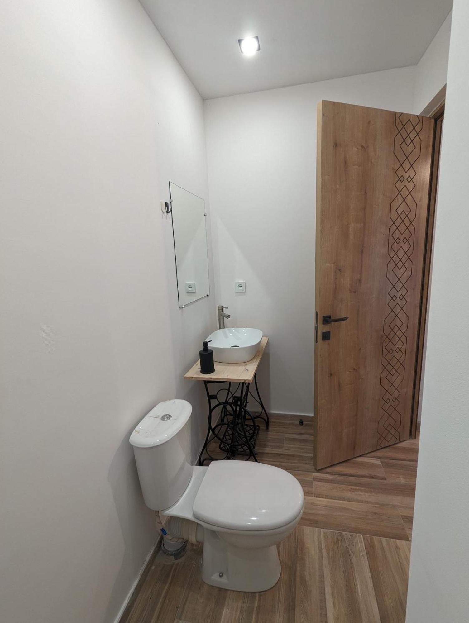Hotel Arevi Gosh Ngoại thất bức ảnh
