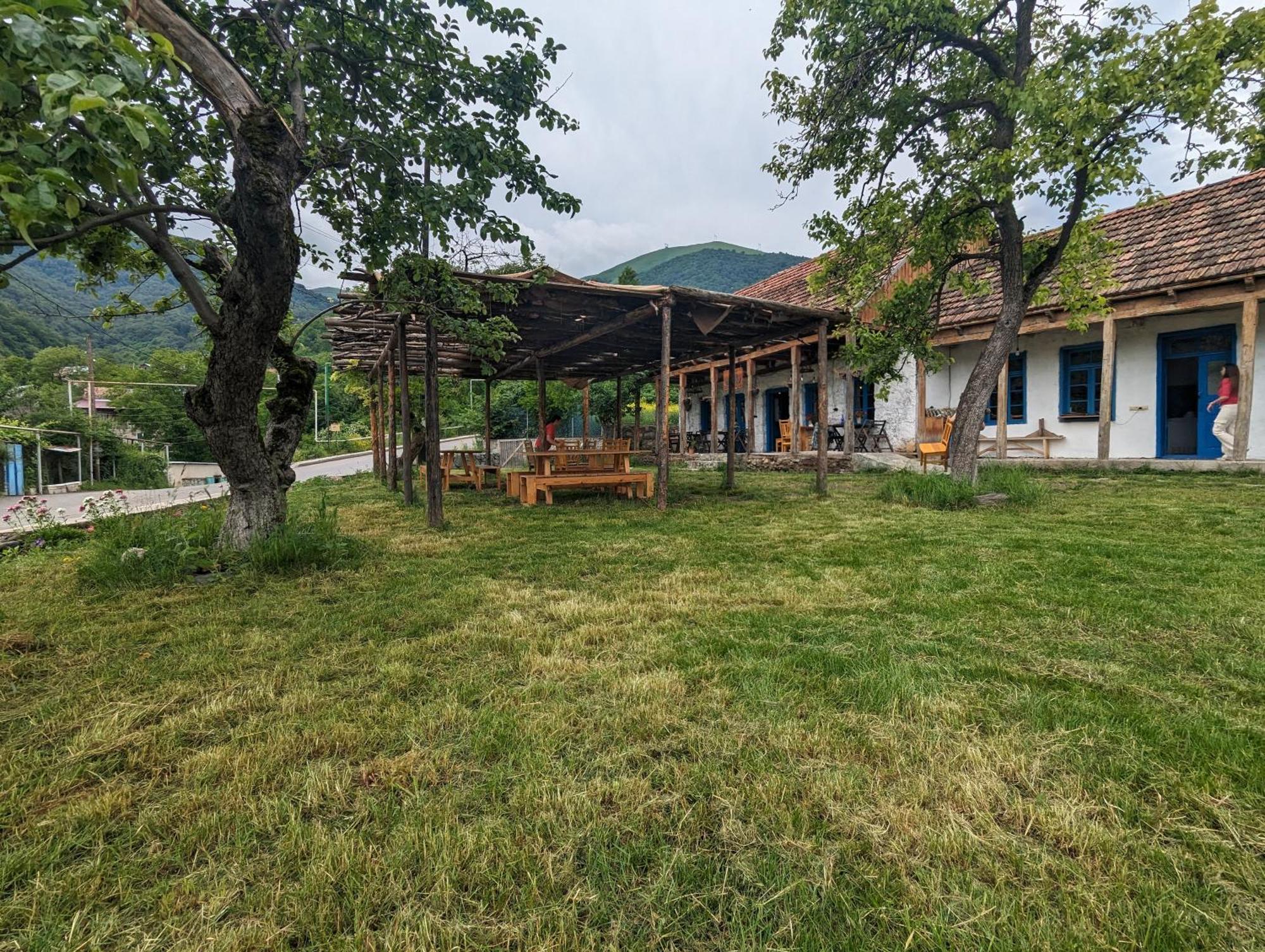 Hotel Arevi Gosh Ngoại thất bức ảnh